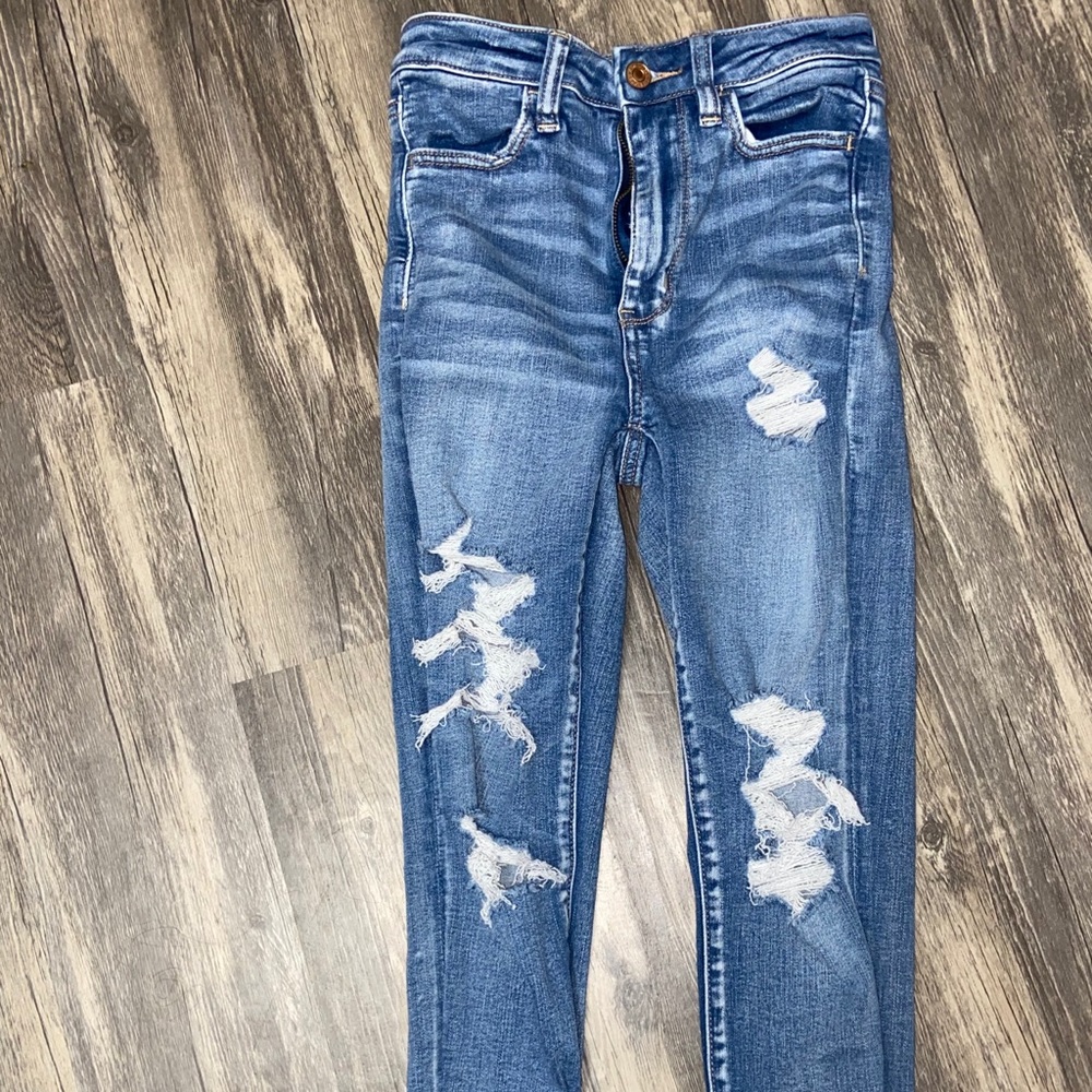 American Eagle ripped skinny jeans